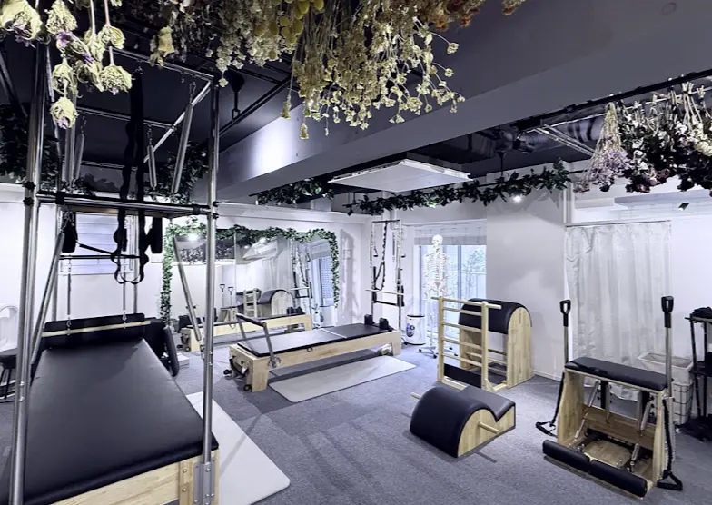 Corelmia Pilatesのジム内が蔵（マシンピラティススタジオ）