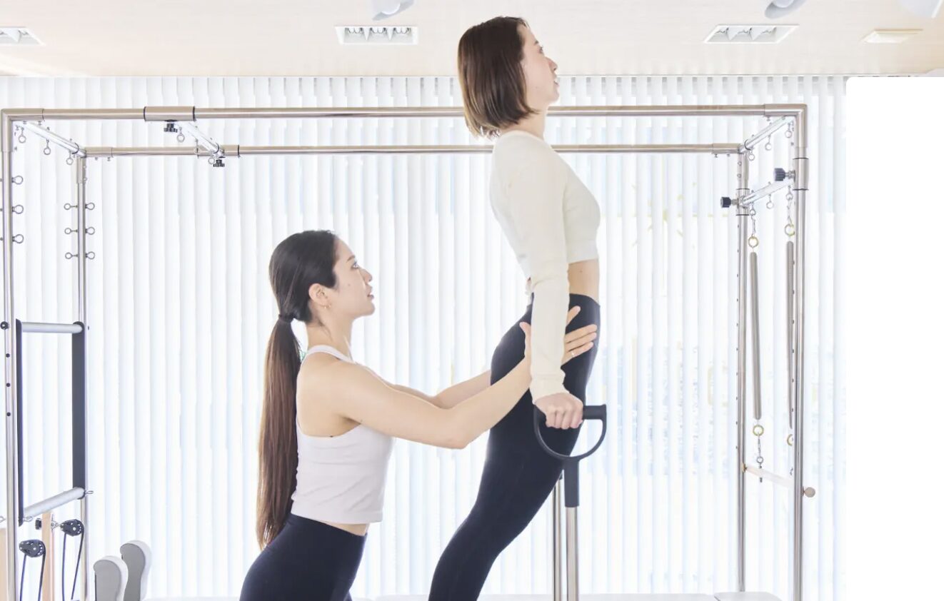 La pilatesのレッスン中の様子