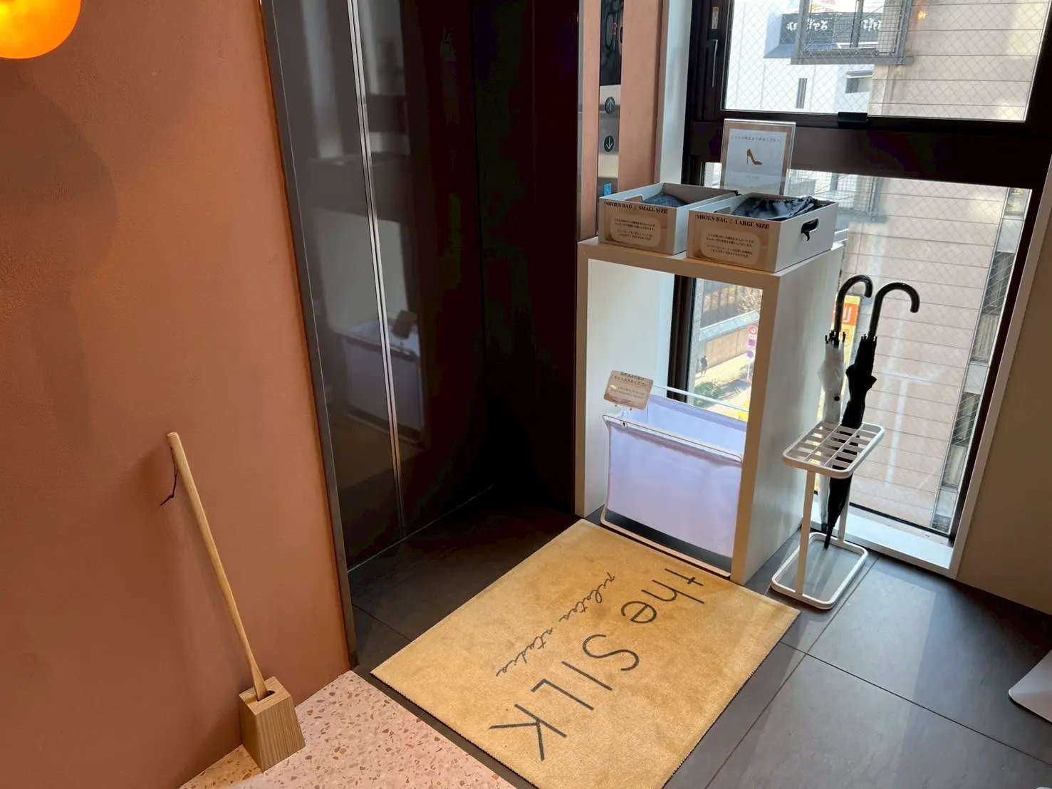 theSILK浅草店のピラティススタジオ内の画像(入り口)