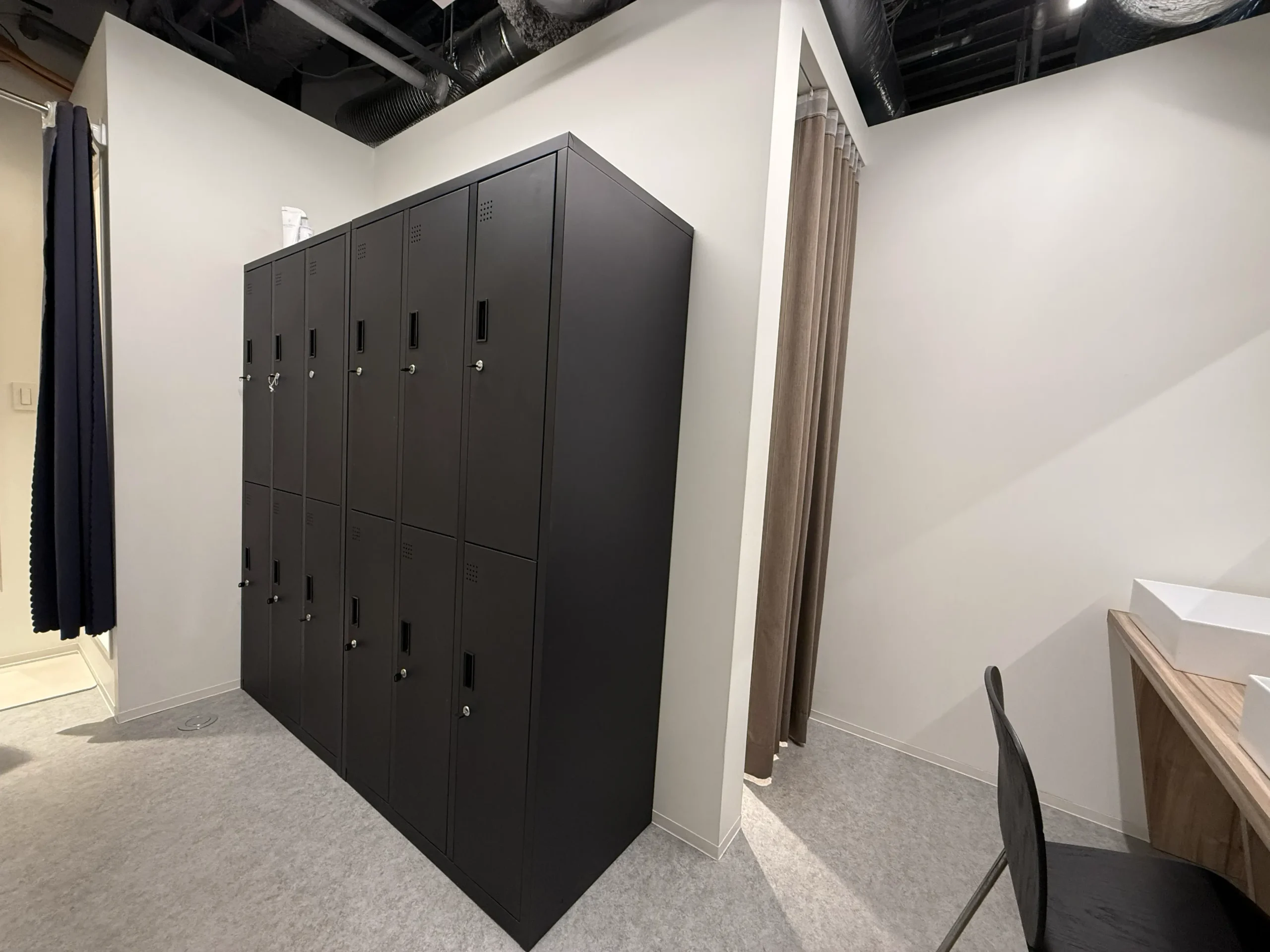 セレスティア(Celestia)池袋店の鍵付きロッカー(無料)