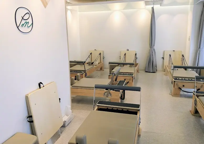 Pilates Mirror 荻窪のスタジオ内