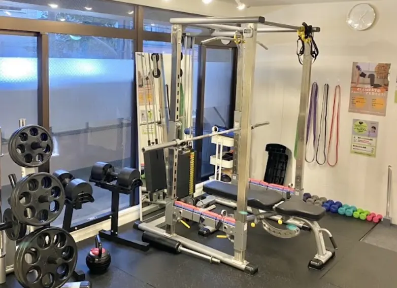 ELEMENT 赤羽店のジムスペース