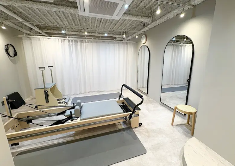 SUAI PILATES 仙川店のスタジオ内
