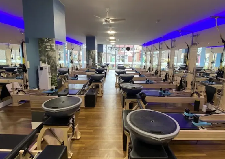 CLUB PILATES 成城学園のスタジオ内