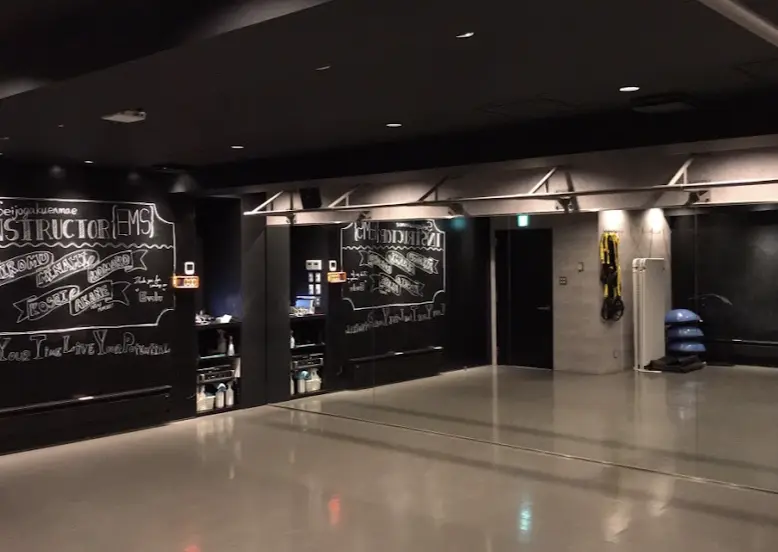 Evolv 成城学園前店のスタジオ内
