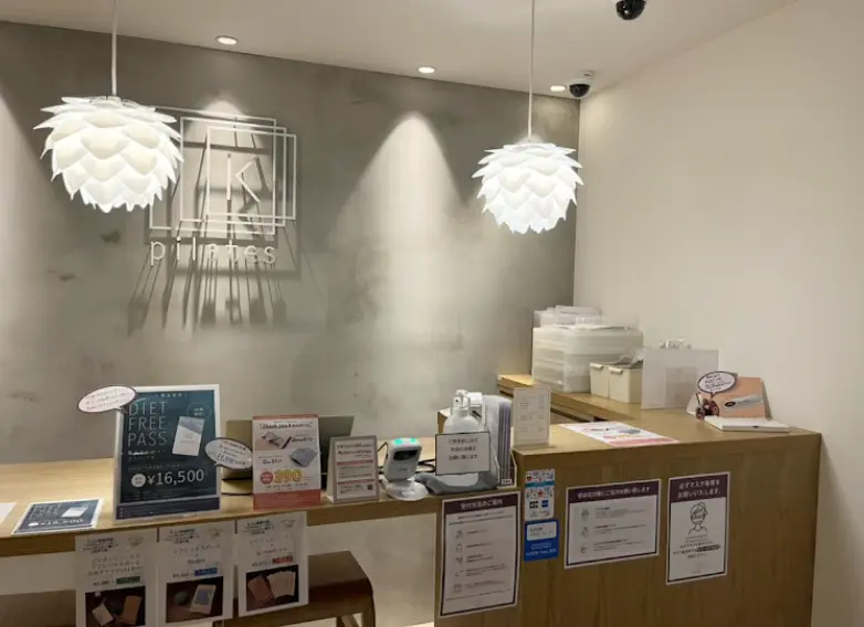 ピラティスK池袋店のエントランス