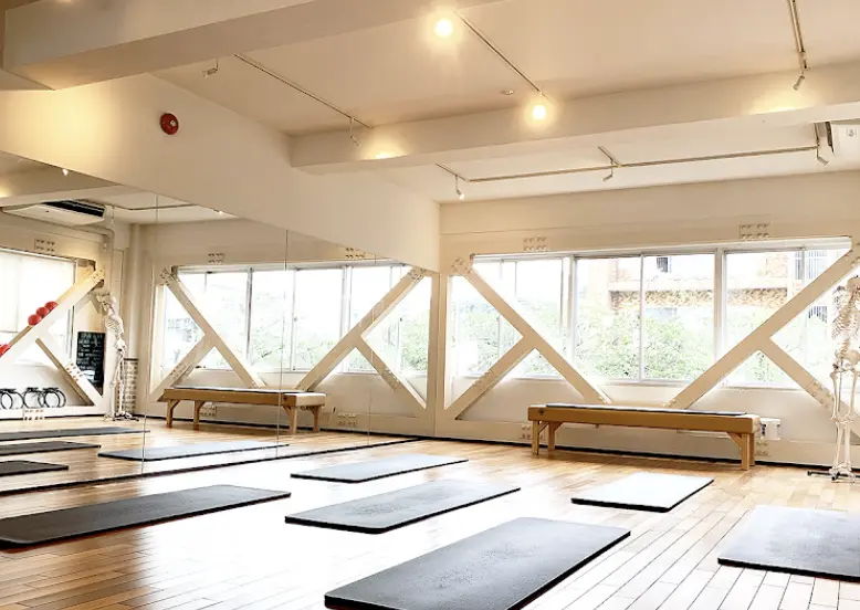 zen place pilates 中目黒店のスタジオ内