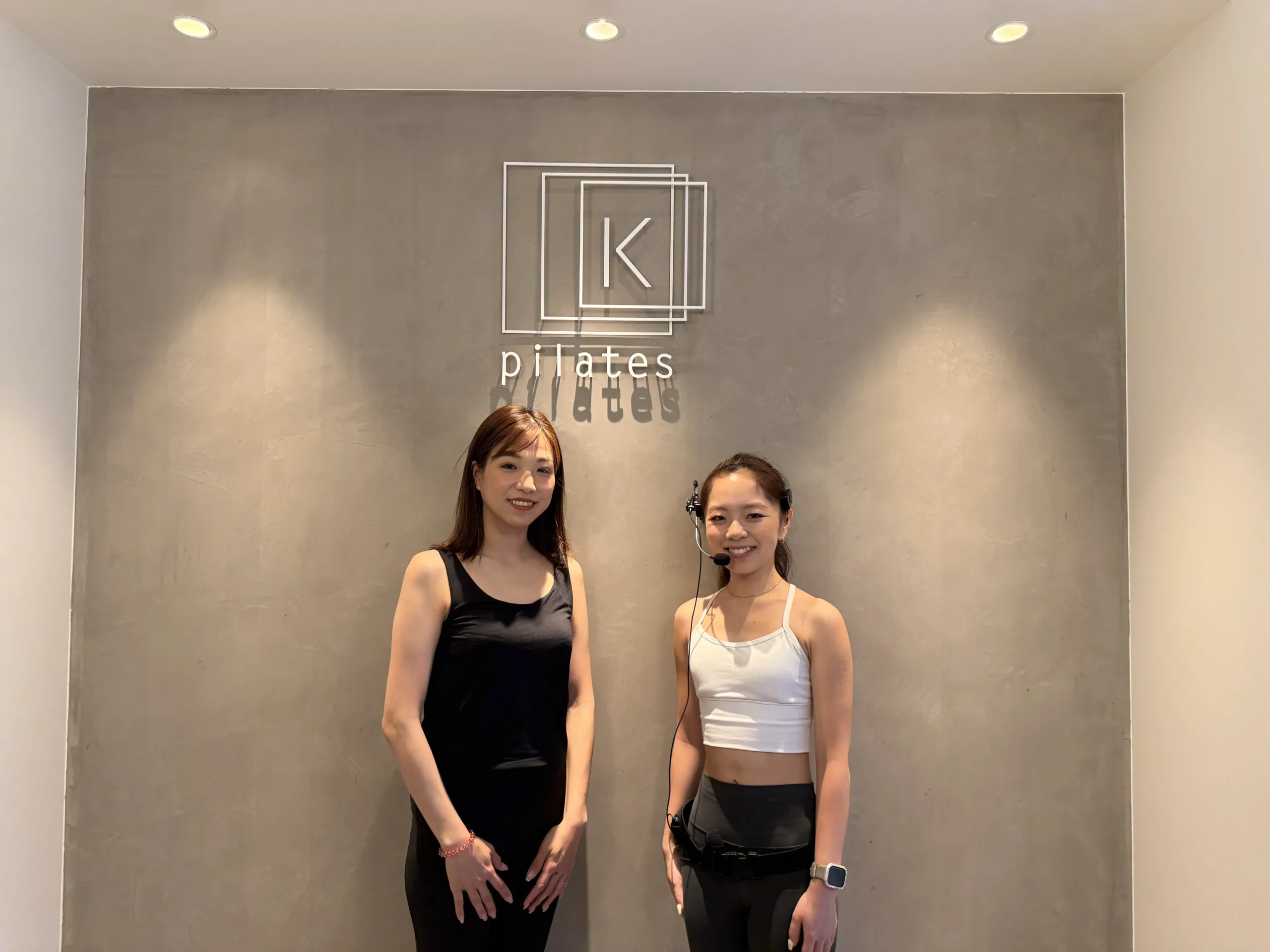 ピラティスK神保町店のインストラクターさんと記念撮影